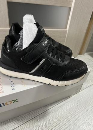 Кроссовки девчачьи)