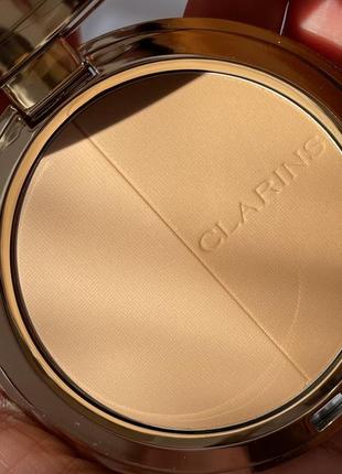 Скульптор ever bronze compact powder від clarins1 фото