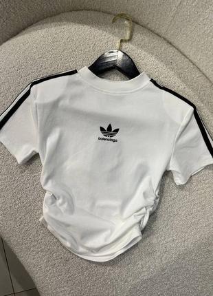 Белый топ / футболка balenciaga