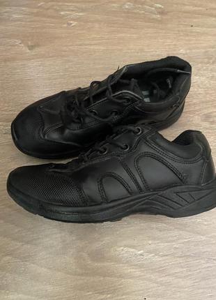 Кроссовки treads кожа
