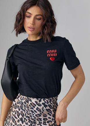 Трикотажная женская футболка с надписью miu miu
