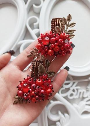 Брошь веточка калины