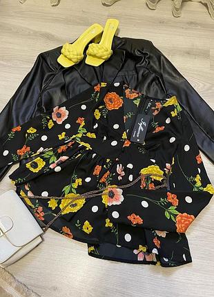 Красивая блуза в цветочный принт