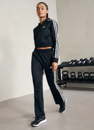 Спортивний костюм adidas