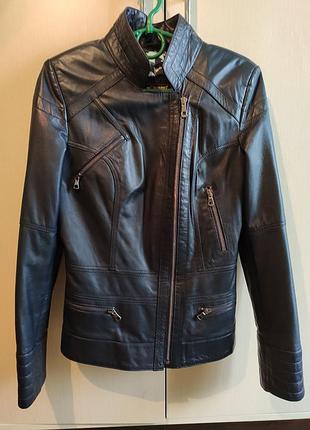 Куртка жіноча шкіряна