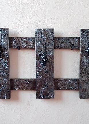 Вішалка декоративна. 3