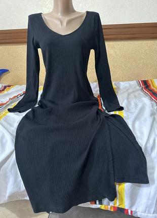 Сукня міді з розрізом 🖤