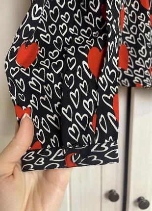 Блуза в сердечки quiz2 фото