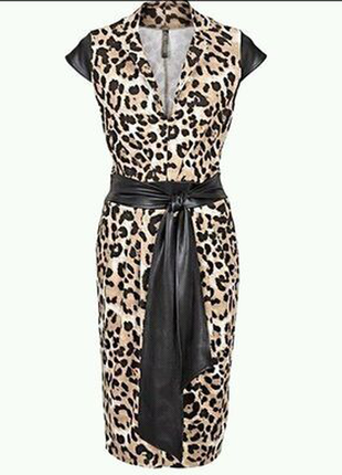 Сукня з леопардовим принтом і вставками під шкіру