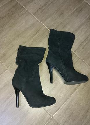 Чоботи жіночі демісезонні 37