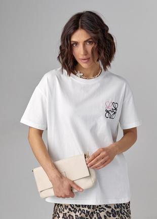 Женская футболка с вышивкой loewe