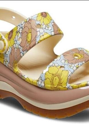 Босоніжки crocs mega crush retro floral, w8, w94 фото