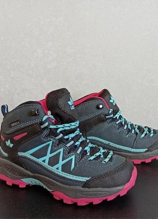 Кроссовки утепленные lico