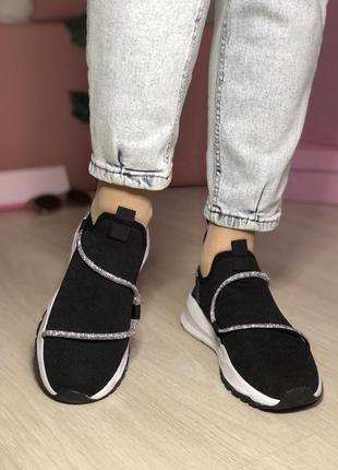 Кросівки жіночі текстиль
