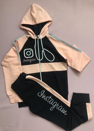 Спортивний костюм