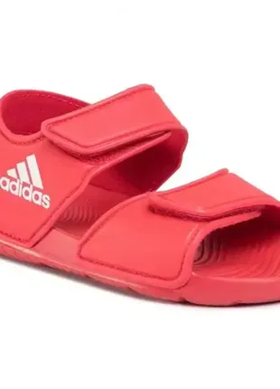 Сандалии adidas.