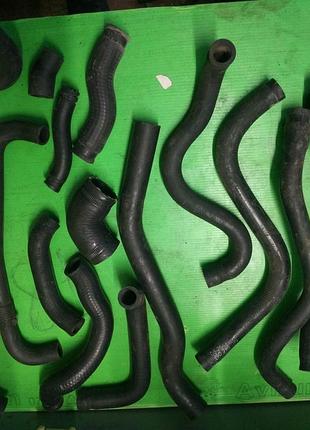 Патрубок системи охолодження 90224746 опель opel оригінал