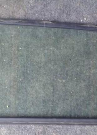 Ущільнювач скла багажника правого бічного 1637212 форд сієрра