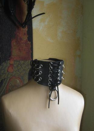 Чокер кожаный.  эффектный высокий чокер с кольцами. чокер корсет (цвета и размеры)3 фото