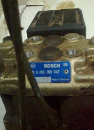 Блок abs bosch 0265200047 опель омега а 86-92р.в. оригінал.