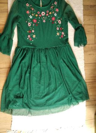 Зеленое платье с вышивкой2 фото