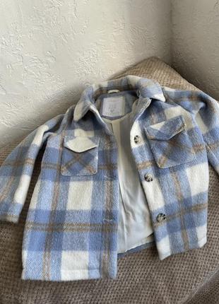 Тепла рубашка сорочка для дівчинки пальто на весну рубашка в клітинку 6-7 років 116-122 р блакитна5 фото