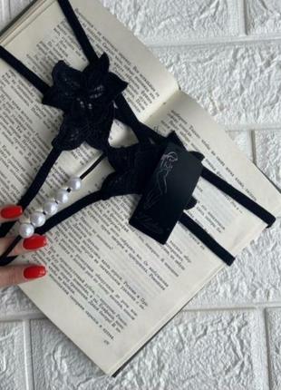 Сексуальные трусики со свободным доступом и жемчугом