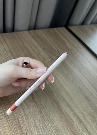 Rare beauty карандаш для губ2 фото