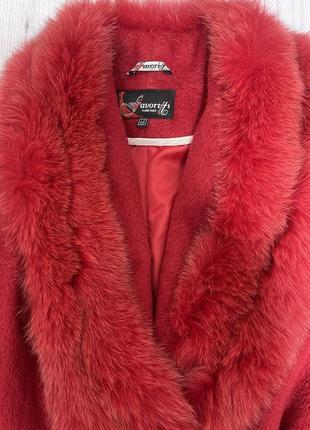 Пальто жіноче червоне3 фото