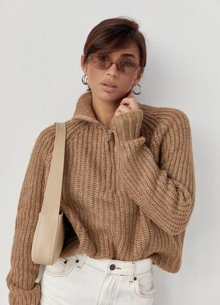 Женский вязаный свитер oversize с воротником на молнии - светло-коричневый цвет, l (есть размеры)6 фото