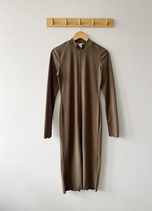 Трикотажна обтягуюча сукня кольору хакі