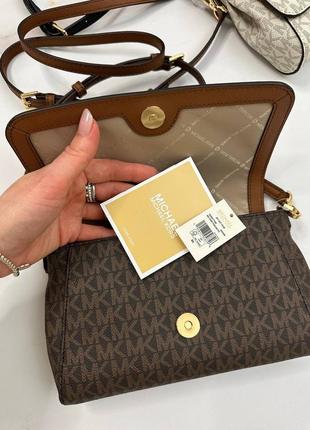 Сумка michael kors medium logo convertible crossbody bag оригинал6 фото