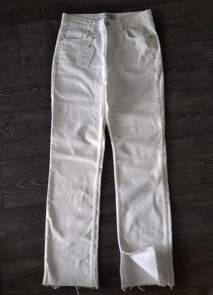 Нові білі джинси прямий крій, з бирками, р. л