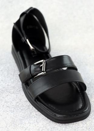 Босоножки сандали белые и черные3 фото