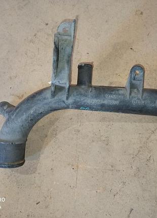 Патрубок системы охлождения опель вектра б