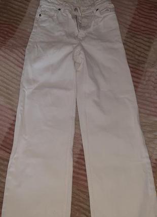Білі джинси  monki з ідеальною посадкою2 фото