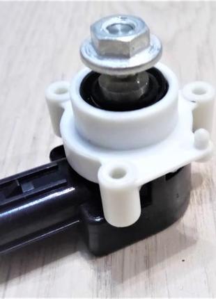 Датчик положення кузова mazda 3 bl передній bbp35121y