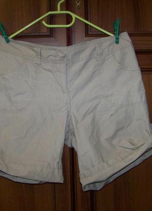 Котоновые бежевые шорты hm 40 европейский размер мl