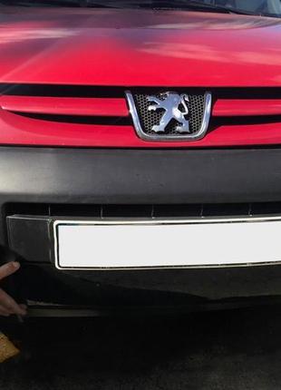 Зимняя решетка (2003-2008) глянцевая для peugeot partner