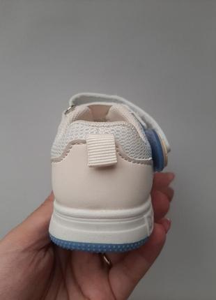 Кросівки дитячі білі з блакитним легенькі космос5 фото