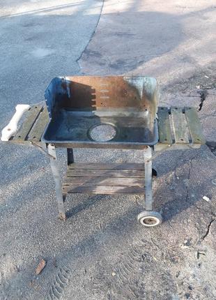 Мангал-жаровня на колесах