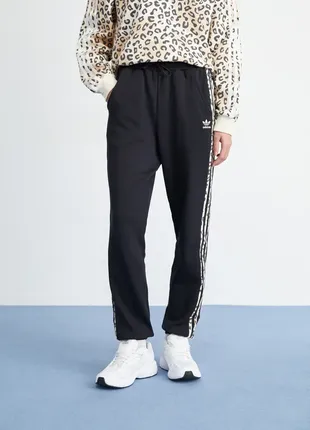 Штани adidas