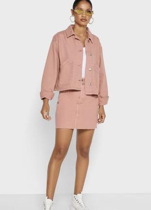 Джинсовая розовая пудровая юбка с необработанным краем topshop мини женская4 фото