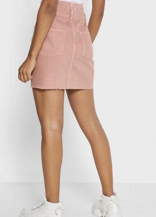 Джинсовая розовая пудровая юбка с необработанным краем topshop мини женская1 фото
