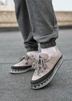 Мужские кроссовки бежевые с серым adidas adimatic neighborhood grey7 фото
