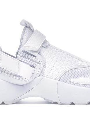 Jordan trunner lx tripple white7 фото