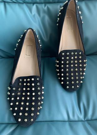 Брендові замшеві туфлі з шипами