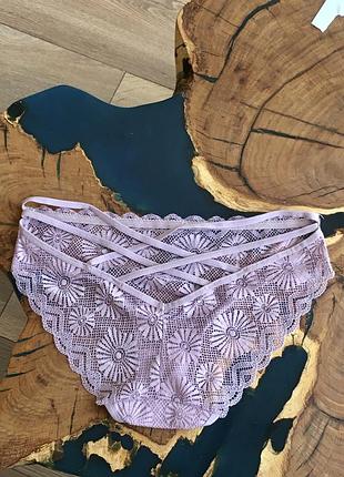 Чарівні трусики з красивою попою!❤️