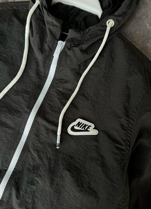 Мужская весенняя ветровка nike из качественной плащевки6 фото