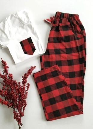 Женская пижама со штанами в красную клетку